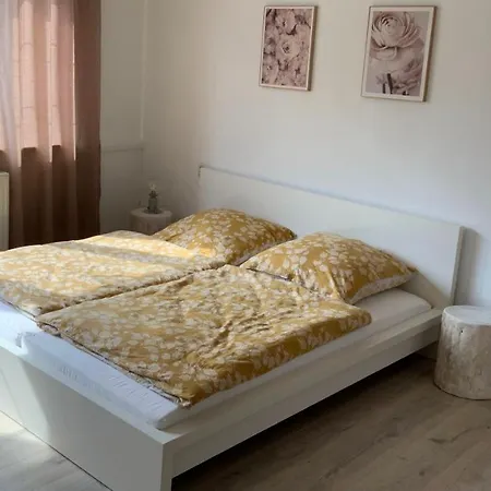 Undine Mit E-auto-ladestation Ferienhaus