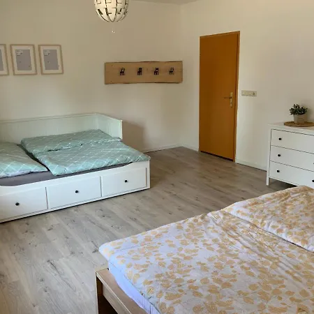 Undine Mit E-auto-ladestation Oranienbaum-Woerlitz