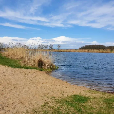Undine Mit E-auto-ladestation