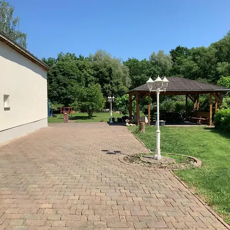 Undine Mit E-auto-ladestation Ferienhaus Oranienbaum-Woerlitz