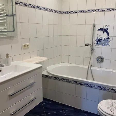 Undine Mit E-auto-ladestation