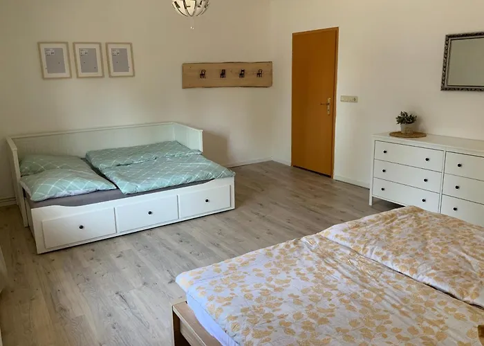 Undine Mit E-auto-ladestation Oranienbaum-Wörlitz